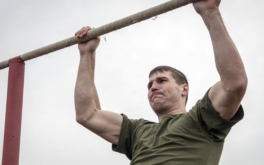 A Marine Corps officer candidate performs a physical fitness test at Marine Corps Base Quantico, Va., on Jan. 20, 2016.