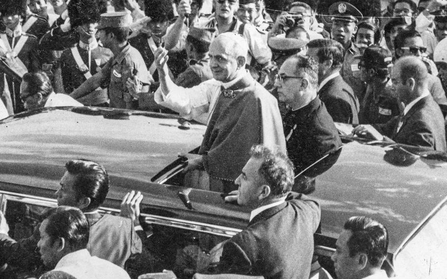 pope paul vi visits the philippines