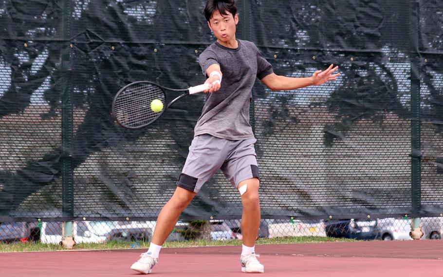 Humphreys' Sean Choi won three times Tuesday to make it to the semifinals of the boys singles in the Far East tennis tournament.
