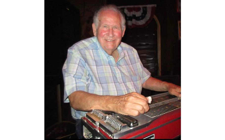World War II veteran Ray “Chubby” Howard, of Franklin, Ohio, who was nationally known as a steel guitar player and radio broadcaster, died Dec. 23. He was 95.