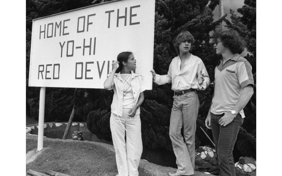 Actor Mark Hamill visits his alma mater, Yokosuka Naval Base’s Nile C. Kinnick High School (commonly referred to as “Yo-Hi”), in June 1978.