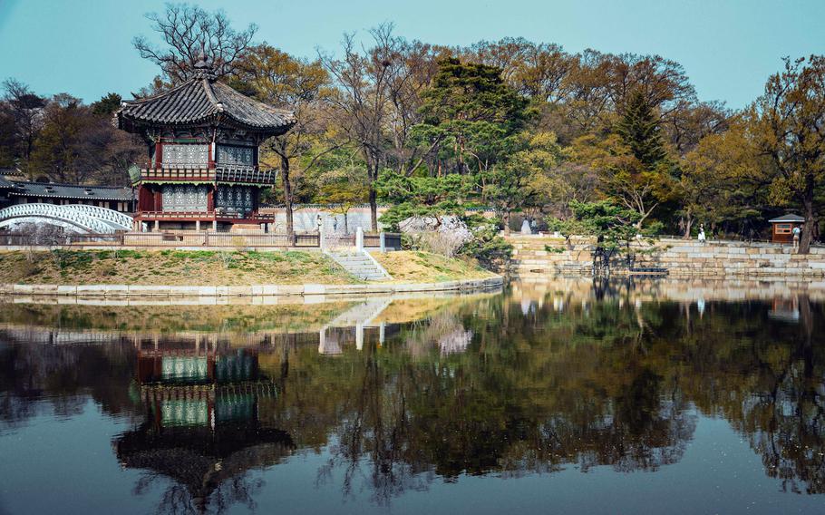 Hyangwonji Pond and Hyangwonjeong Pavilion at Gyeongbokgung Palace in Seoul, South Korea.