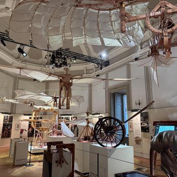 Interior of World of Da Vinci first room