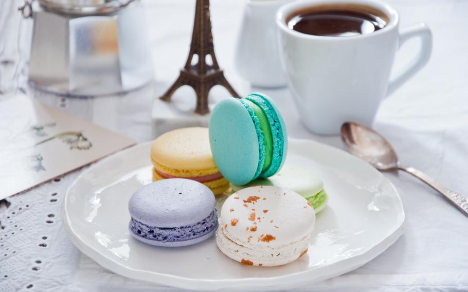 Les Secrets Gourmands De Noémie is a cooking workshop offered in Paris. A trained chef shares her love of cooking and baking in various instructional sessions, including a macaron class.
