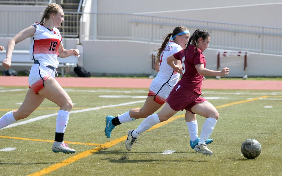Priscilla Ramirez outraces the field on the way to a goal.