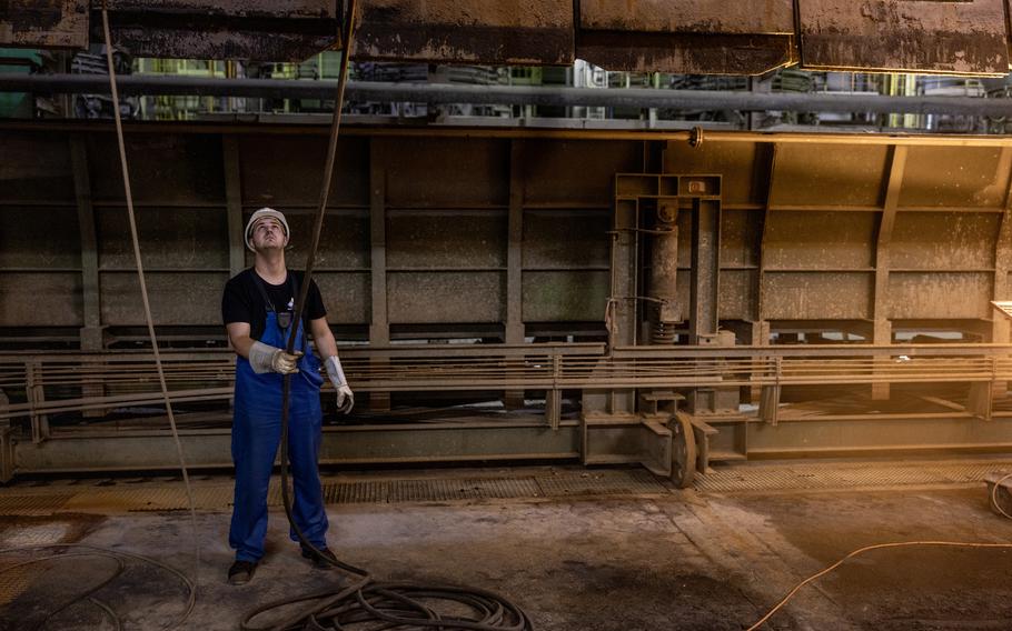 A worker conducts maintenance inside the Bexbach plant. 