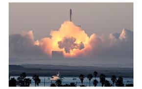 SpaceX's Starship rocket launches from Starbase during its second test flight in Boca Chica, Texas, on Nov. 18, 2023.