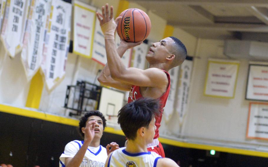 After a so-so junior season for he and the Red Devils, Vance Lewis became more of a team player, Kinnick improved as a team and captured its first Far East Division I Tournament title in six years.
