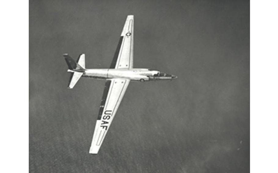 This view of a USAF U-2A shows off the aircraft’s graceful shape and its shiny early appearance. U-2s were painted black overall beginning in late 1965 in an effort to protect against the growing threat of air interception.