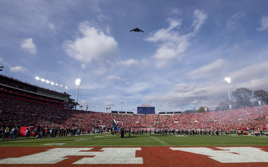 A B-2 Spirit from Whiteman Air Force Base, Mo., opens the 108th Rose Bowl Game in Pasadena, Calif., Jan. 1, 2022.