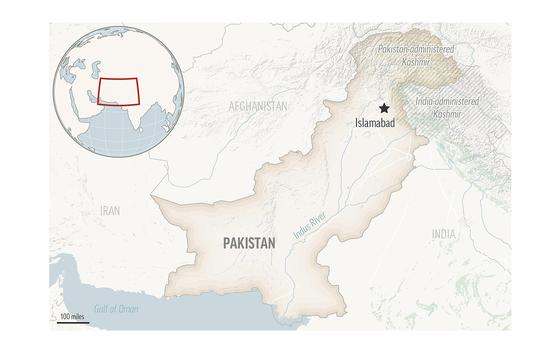 This is a locator map for Pakistan with its capital, Islamabad, and the Kashmir region.