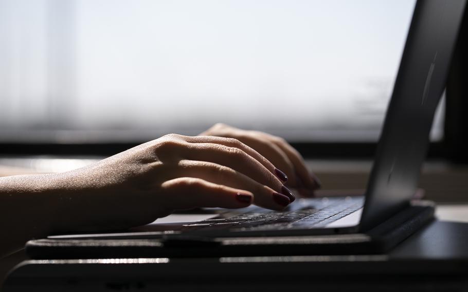 Major websites were down for Thursday in what appeared to be a brief but widespread outage.