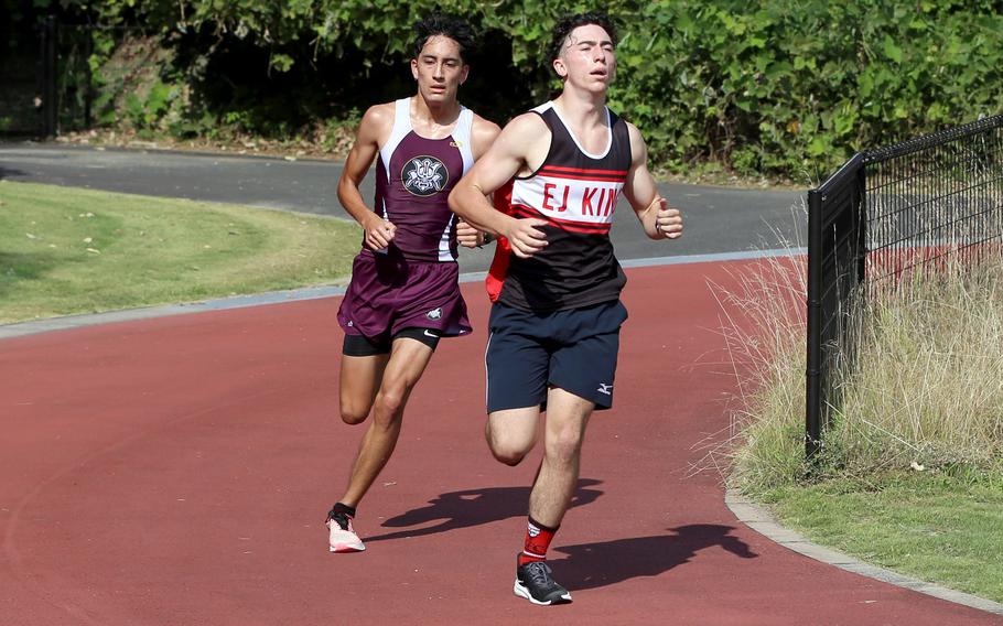 Jude Cutler stays ahead of Aaron Lopez.