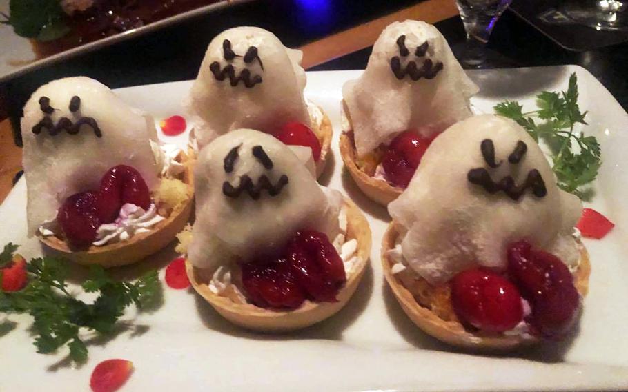 These mochi ghosts are among the many Instagrammable treats on the Tokyo Vampire Cafe's Hallowen menu.