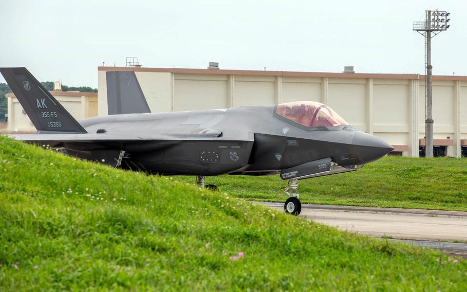 An F-35A Lightning II taxis at an Air Force base.