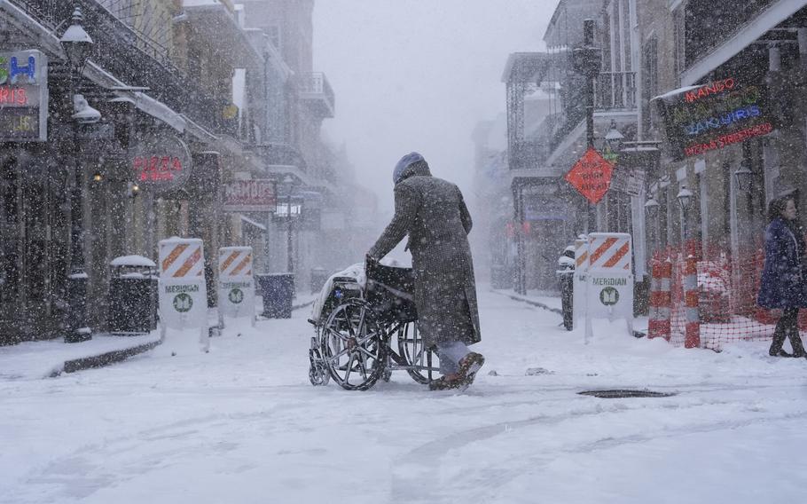 Winter storm that dropped recordbreaking snow in New Orleans spreads