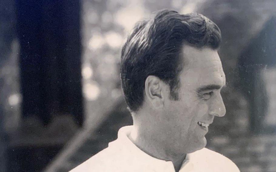 The International Tennis Hall of Fame describes Vic Seixas, who played in a record 28 U.S. National/Open tournaments, as “the face of American tennis” from 1940 to 1969.