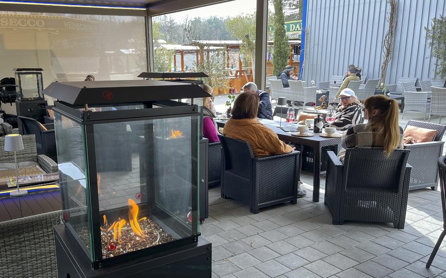 Pfaelzer Dampfnudelhof has a covered lounge area that’s perfect for hikers finishing the nearby Mehlinger Heide nature walk.