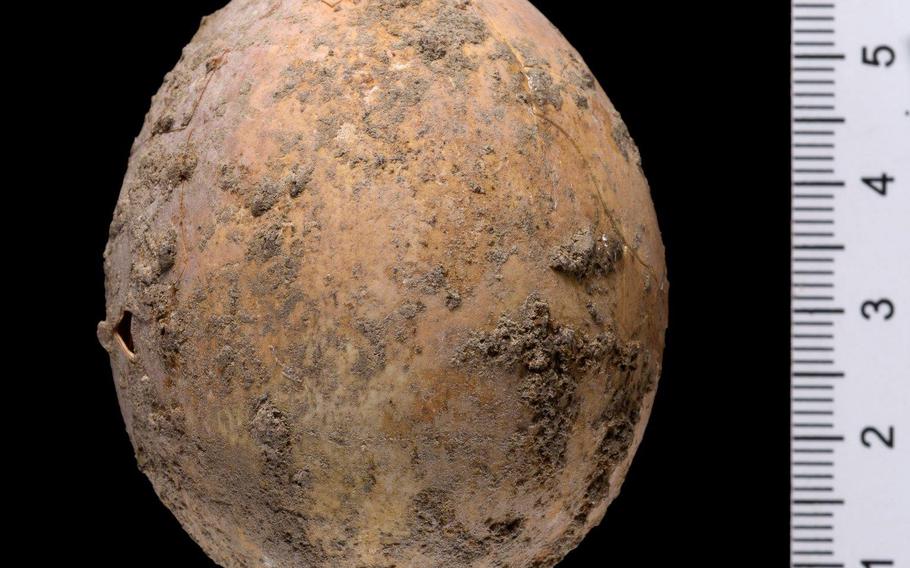 An intact chicken egg dating from roughly 1,000 years ago was revealed during archaeological excavations in Yavne, Israel.