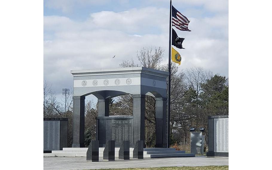 Niagara Falls Veterans Memorial at Hyde Park, N.Y.