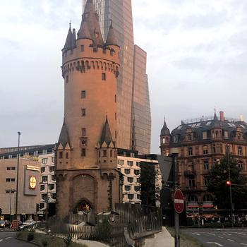 The Hamburger am Turm restaurant gets its name from the Eschenheimer Turm, a defensive tower that was once part of Frankfurts medieval fortifications. Behind it is the 443 foot-tall Nextower. 
