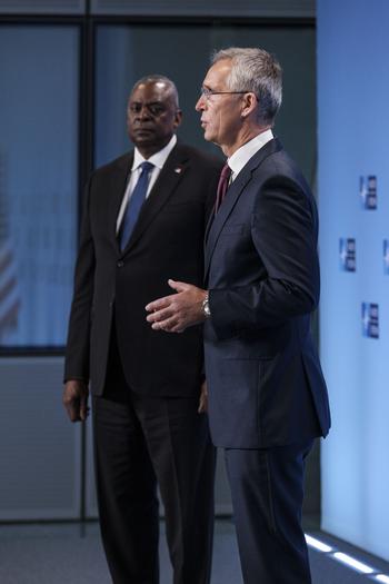 U.S. Defense Secretary Lloyd J. Austin III, left, and NATO Secretary-General Jens Stoltenberg make introductory remarks before a bilateral meeting in Brussels, Oct. 13, 2022.