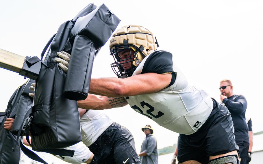 Hayden Reed and Jakobi Buchanan had first-quarter touchdown runs and Army never trailed in a 37-29 victory over UTSA on Friday night.