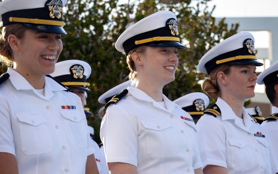 Us navy outfit cheap