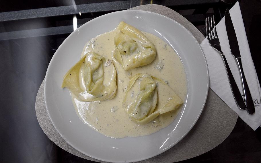 The tortelloni gorgonzola proved to be the highlight of the night at Caruso Ristorante and Vini in Kirchheimbolanden, Germany.