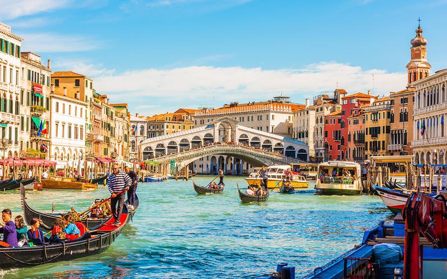 Kaiserslautern Outdoor Recreation plans a July 14 trip to Venice, Italy. Pictured: The Grand Canal and the famous Rialto Bridge.