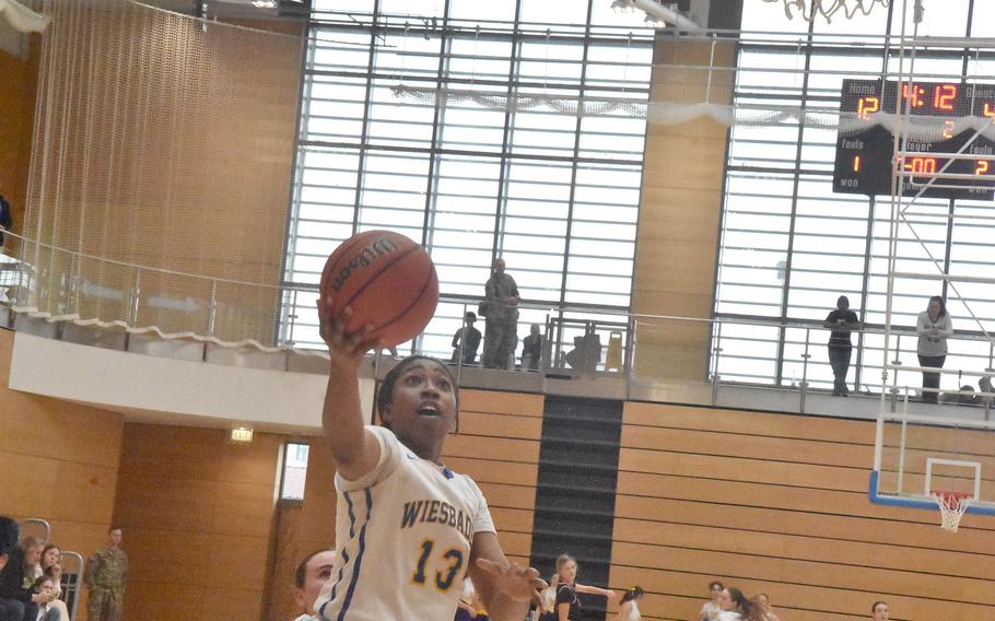 Kariyah Housey scores.