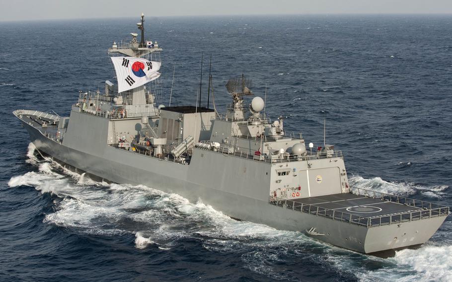 The South Korean navy destroyer Munmu the Great steams in the East China Sea, June 12, 2012. 