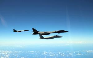 Jets flying in formation.