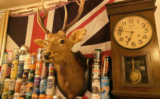 The name may suggest a pair of British proprietors, but Two Brits Burger Bar in Tokyo is owned and operated by a genial Italian with a clear fondness for English pub fare and vintage Americana. 