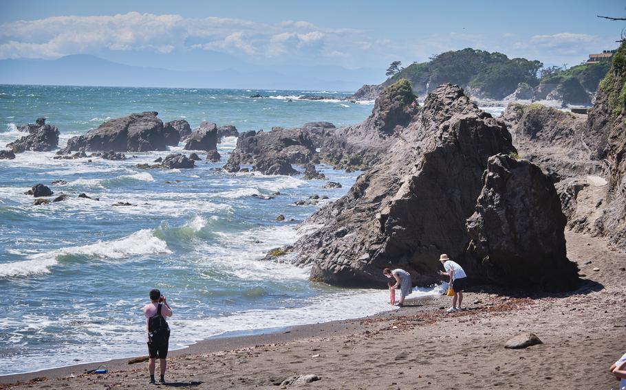 Soleil Hill Park near Yokosuka Naval Base, Japan, offers a considerable number of activities, from playgrounds to go-karts, both for a fee and for free.