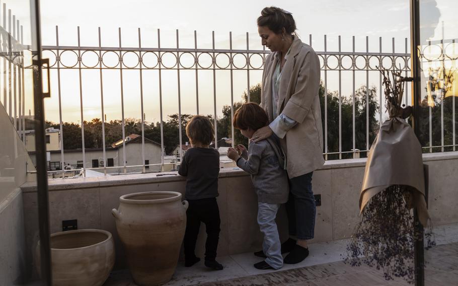 Hanna Shapiro with her sons Ezra, 2, and Elon, 4, at home in Tel Aviv.