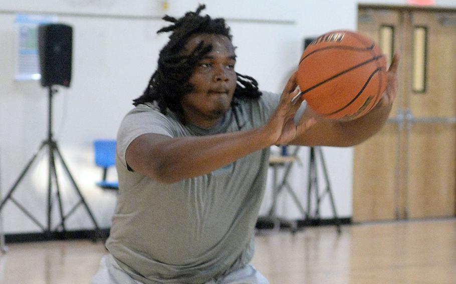 Freshman Maurice Sowu along with his senior brother Nico should be a handful in the middle for Daegu's boys basketball team.