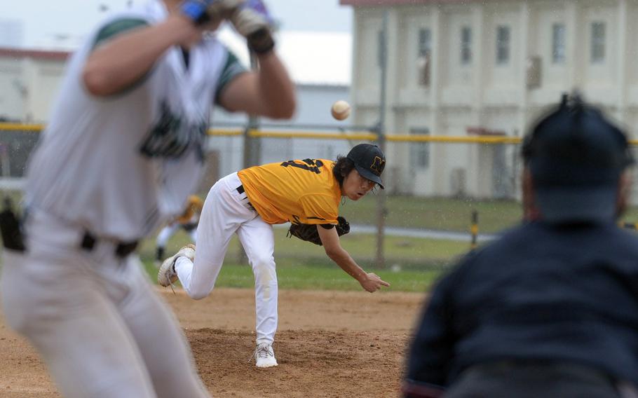 Joe Sexton delivers to Kubasaki.