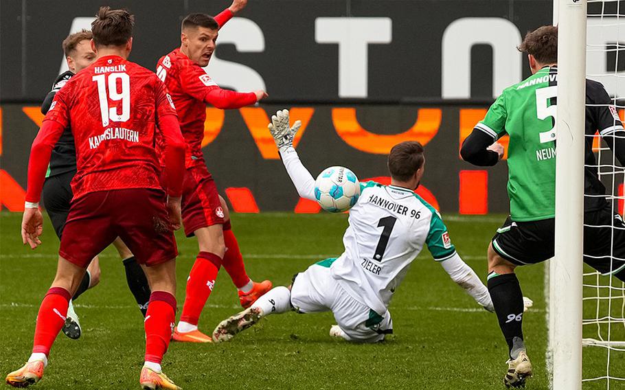 The Red Devils were not able to get the ball into the net in their scoreless tie against Hannover 96 on Saturday.