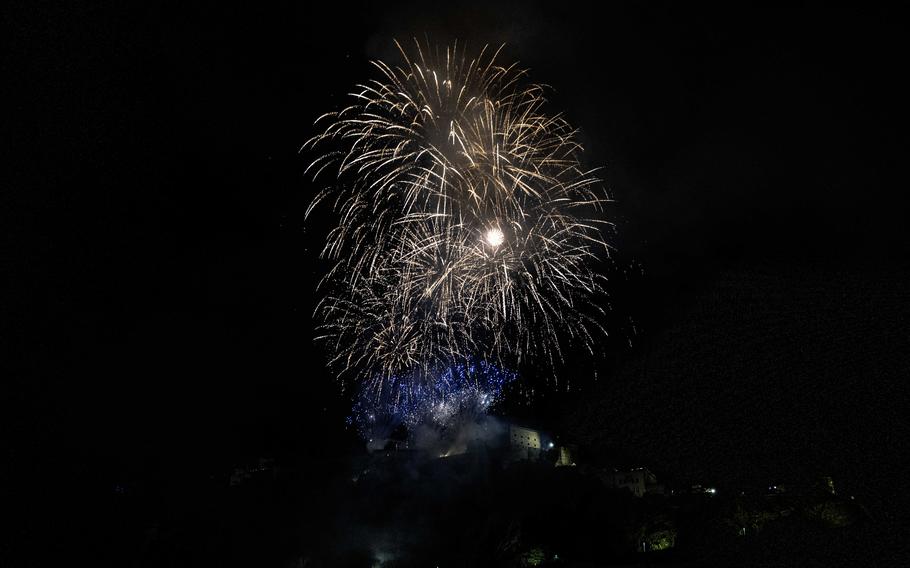Fireworks illuminating the night sky are usually a welcome sight but two Kaiserslautern children caused significant damage and triggered alarms when they fired off a battery of fireworks in a residential building on Thursday. 