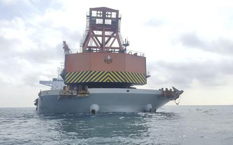 马来西亚扣留中国驳船涉嫌掠夺二战英国军舰残骸