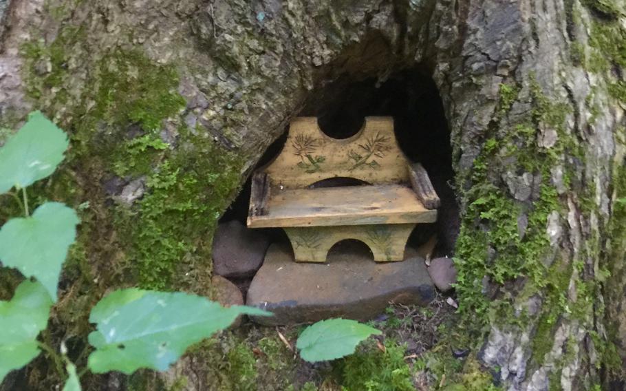 A wee fairy bench created by Therese Ojibway. 