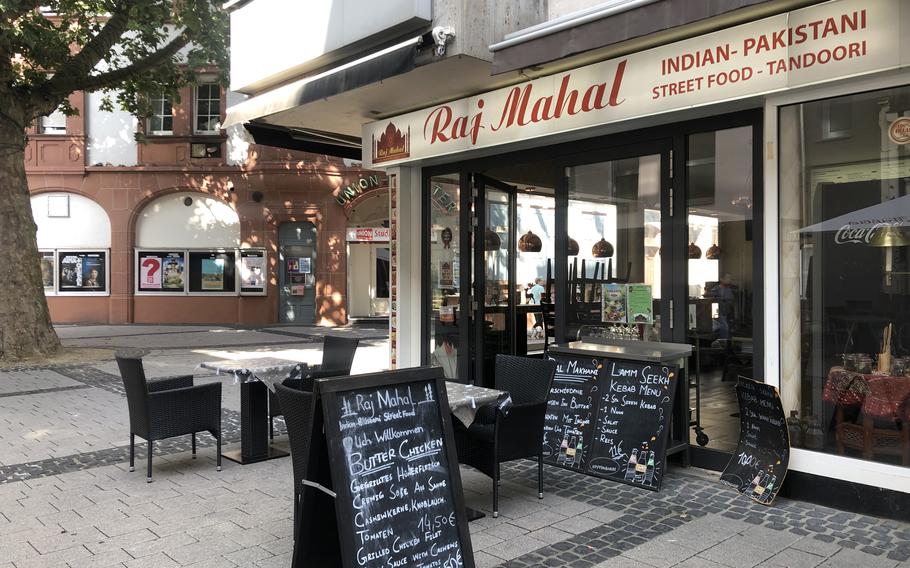 Raj Mahal serves Indian-Pakistani food in Kaiserslautern's old town.