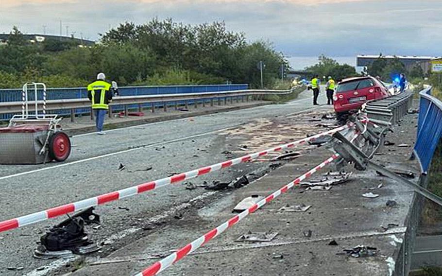 The scene of the fatal accident between Weilerbach and Kaiserslautern-Siegelbach this morning