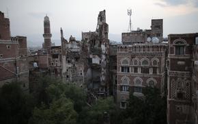 General view of a rains-collapsed UNESCO-listed building in the old city of Sanaa, Yemen, Wednesday, Aug 10, 2022. (AP Photo/Hani Mohammed)
