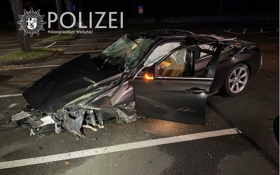Two people were injured in a Saturday night car crash in Kaisersalutern