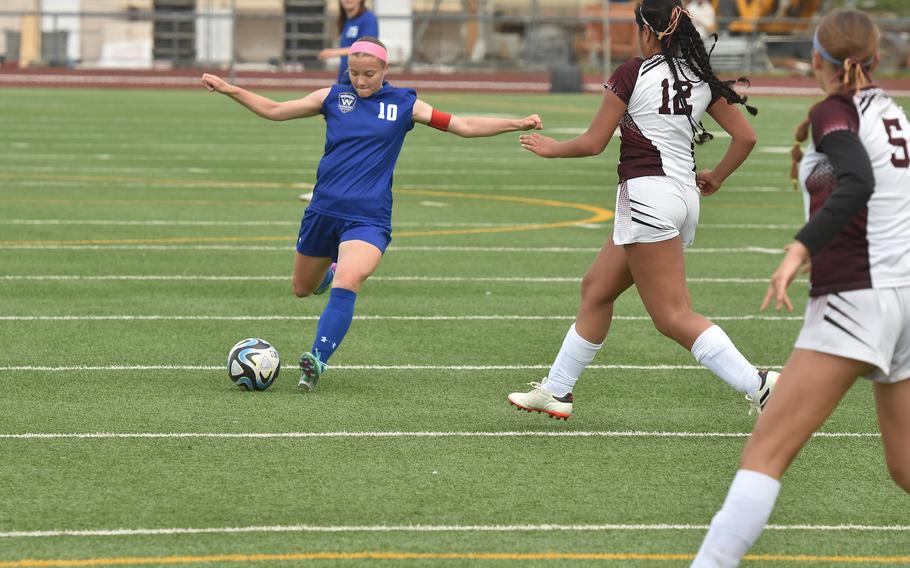 Wiesbaden's Rylee Ashcraft shoots on goal during a game against Vilseck on May 4, 2024, in Wiesbaden, Germany.