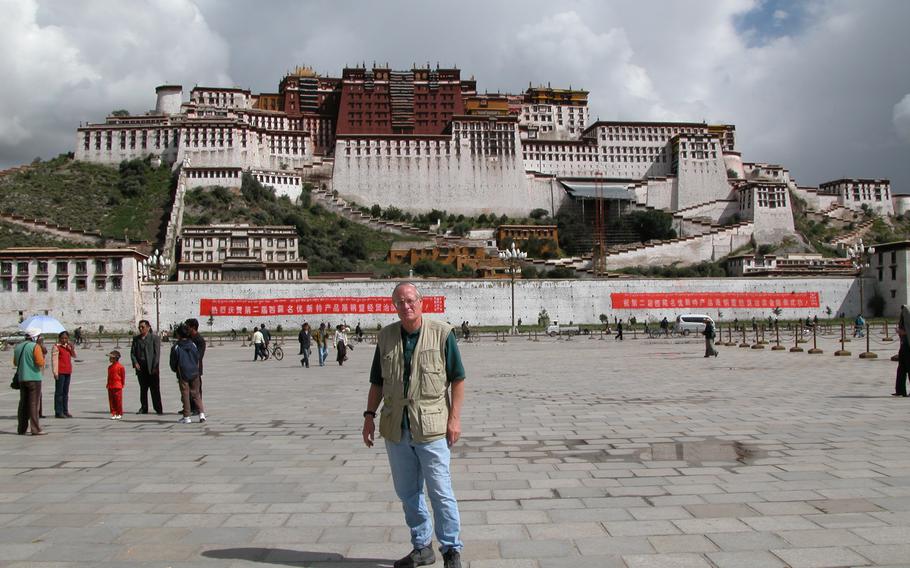 Cordesman during a visit to the Tibetan city Lhasa.