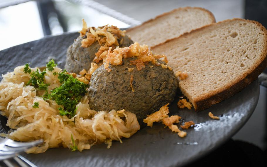 In addition to dampfnudel, the Mehlingen, Germany, eatery Pfaelzer Dampfnudelhof sells liver meatballs, salads and charcuterie boards.