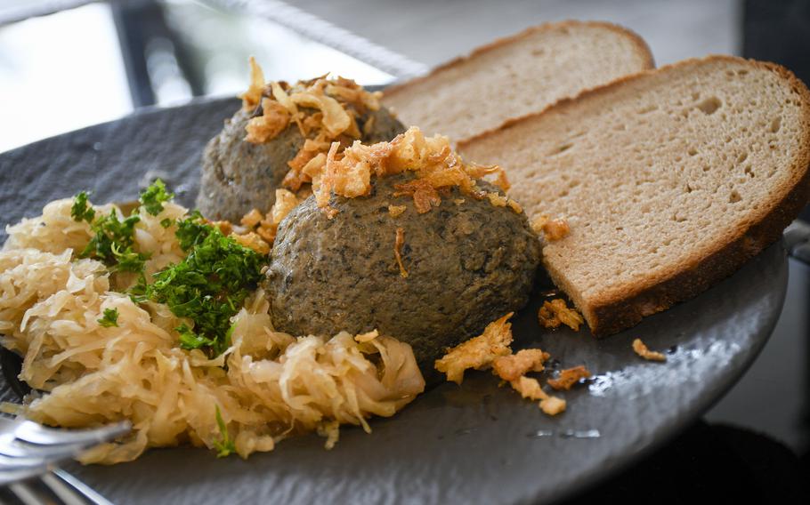 In addition to dampfnudel, the Mehlingen, Germany, eatery Pfaelzer Dampfnudelhof sells liver meatballs, salads and charcuterie boards.